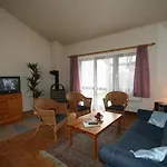 Im Appartement *