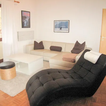 Apartment Im *